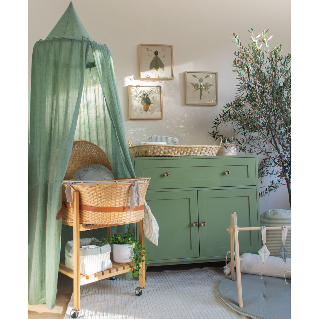 Set 3 cojines infantiles verde-oliva para habitación de bebé
