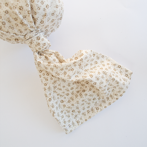 Cojín Cilindro - Crudo flores beige