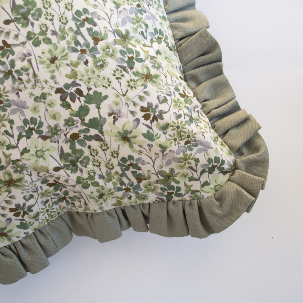 Cojín vuelos - Flores verdes