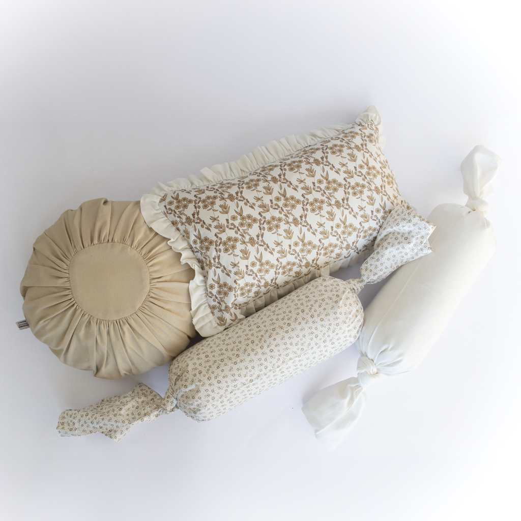 Cojín vuelos - Crudo flores beige
